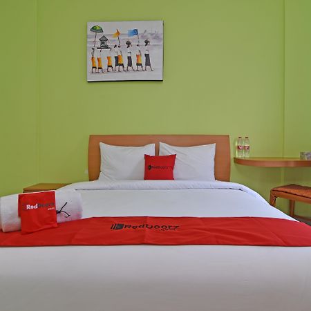 Reddoorz Plus @ Mahendradatta Denpasar Dış mekan fotoğraf