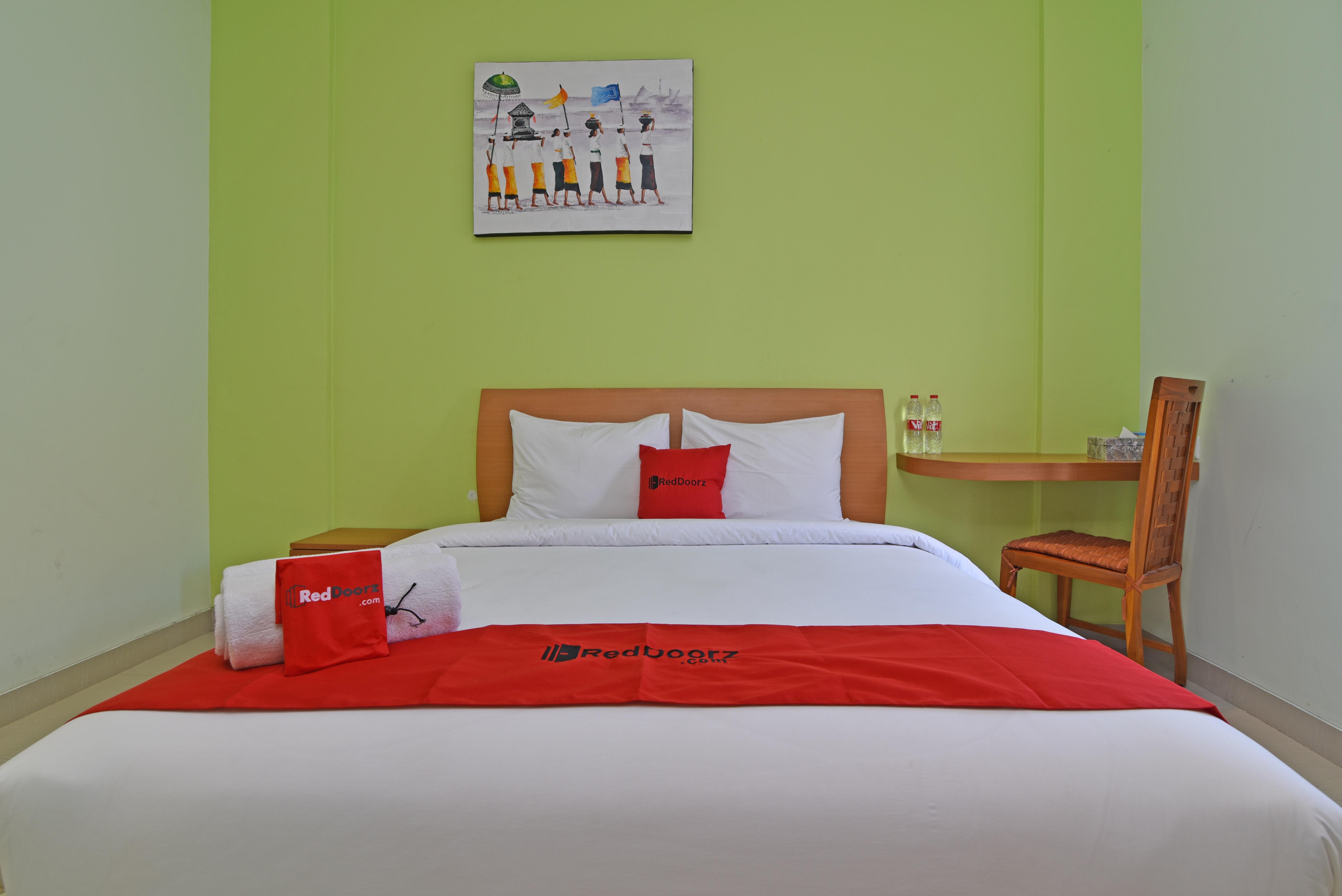 Reddoorz Plus @ Mahendradatta Denpasar Dış mekan fotoğraf