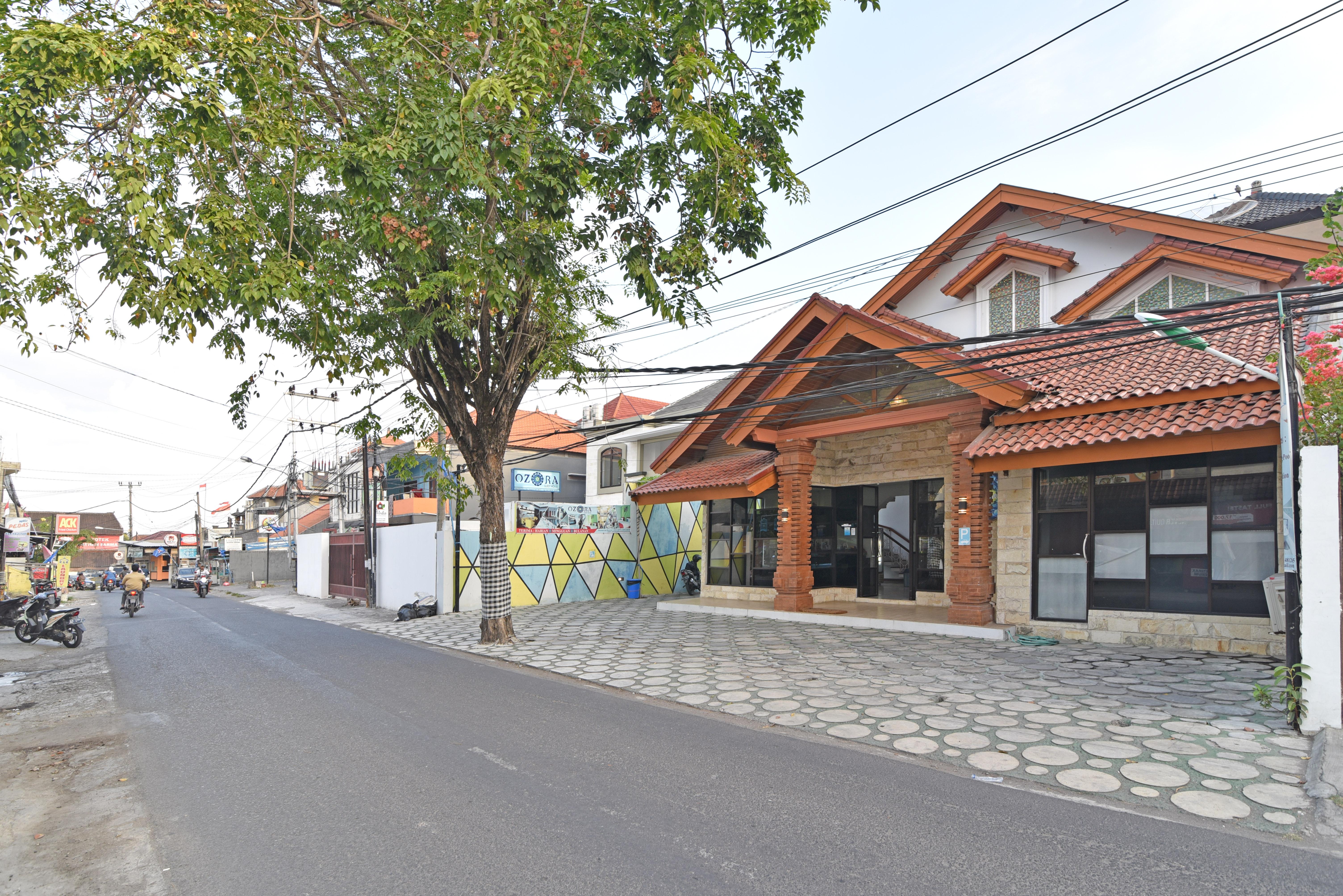 Reddoorz Plus @ Mahendradatta Denpasar Dış mekan fotoğraf