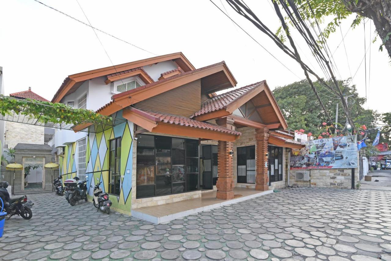 Reddoorz Plus @ Mahendradatta Denpasar Dış mekan fotoğraf
